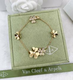 Picture of Van Cleef Arpels Bracelet _SKUVanCleef&Arpelsbracelet09125616241